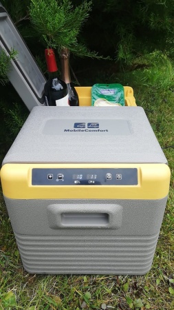 Компрессорный автохолодильник Mobile Comfort MC-45 (12/24/220V)